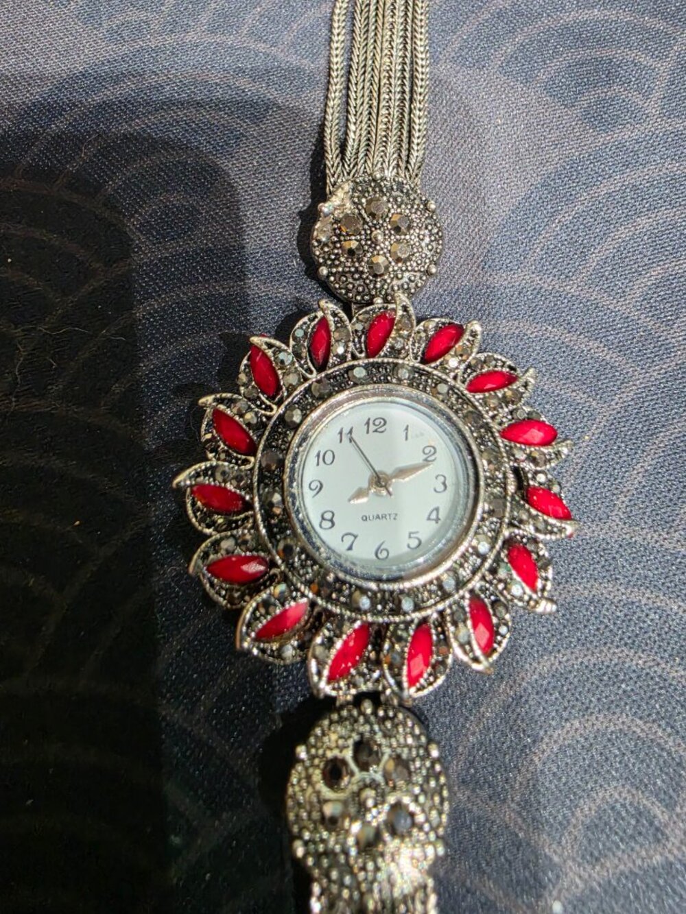 Sunburst Style Quartz Watch